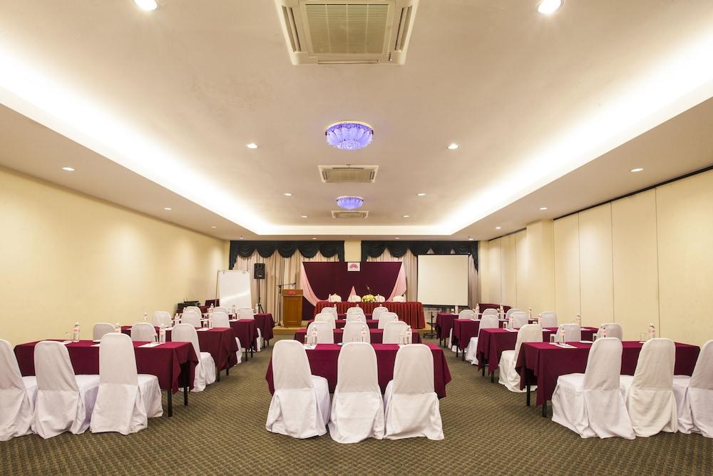 Hotel Tanjong Vista Kuala Terengganu Ngoại thất bức ảnh