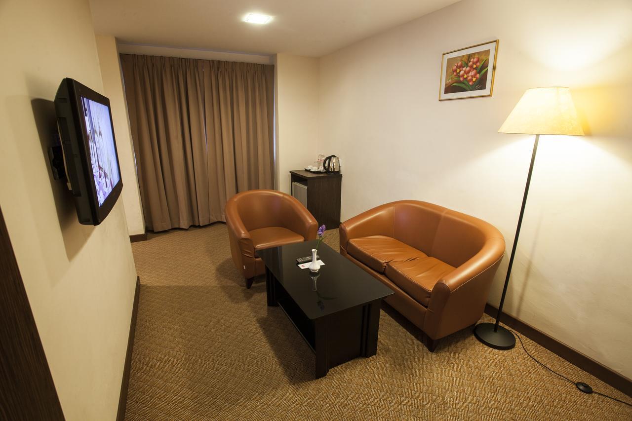 Hotel Tanjong Vista Kuala Terengganu Ngoại thất bức ảnh